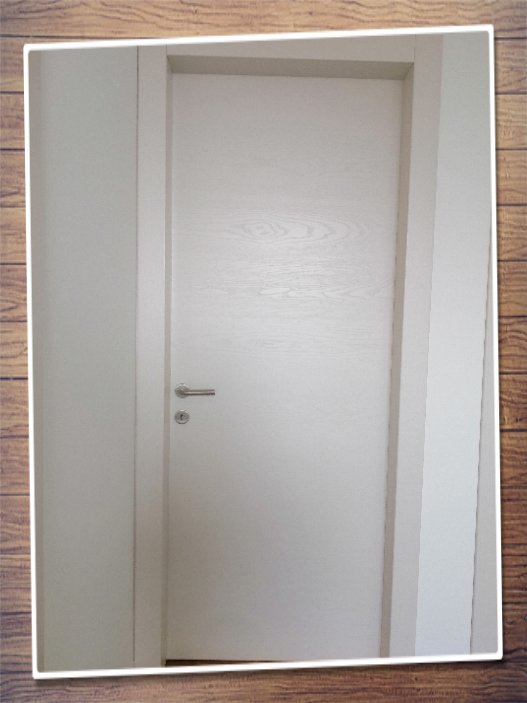 Porta interna bianca con venatura